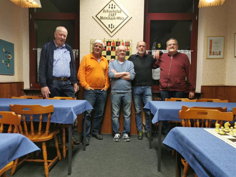 SG SC Heimbach-Weis/Nwd/Grafschaft, v.l.n.r.: Horst Fink, Jürgen Kaster, IM Yuri Boidman, Toni Schreiner, FM Thomas Roos